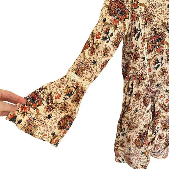 altar'd state small tassel long bell sleeveāpaisley print dressāshort - Picture 5 of 7